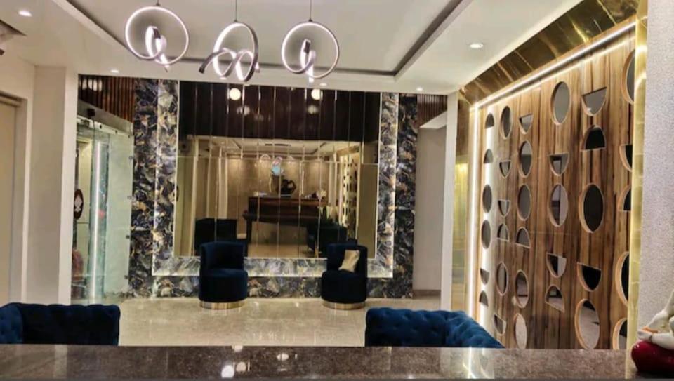 Hotel Pearl Wood Zirakpur Exterior foto